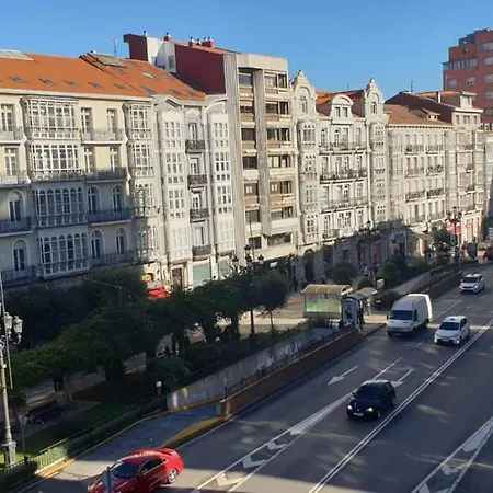 Apartamento Centrico Con Parking דירה סנטנדר